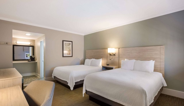 Best Western Sea Island Inn