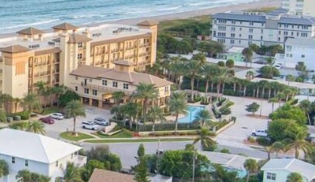 Boutique Vacation Rental Complex at Beach in Cocoa Beach
