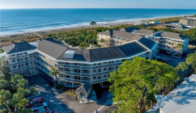 Breakers 328 Oceanfront Hilton Head Condo Direct Beach Access - Vacation Rental HHI LLC in Hilton Head Island