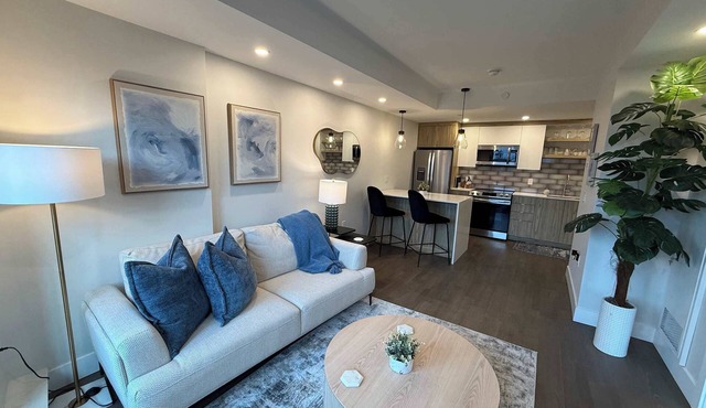 Bright 1 BR with waterview and 6 appliances in Halifax