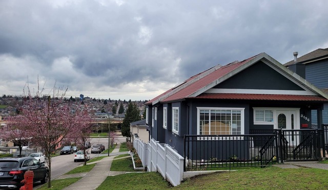 Bright and Beautiful 3 Bed/3 Bath - Vancouver in Vancouver