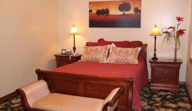 Caldwell Messenger Suites in Caldwell