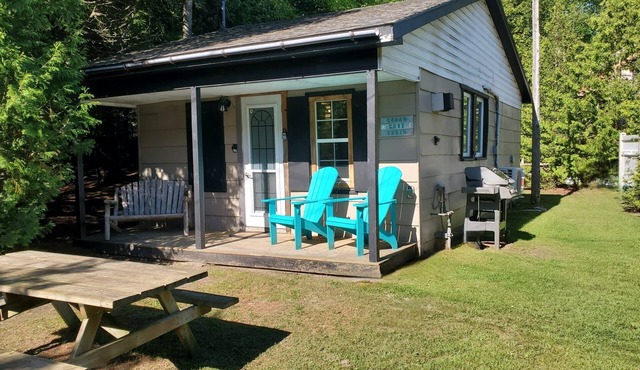Cedar Cove Cabin Steps to Sauble Beach in Sauble Beach