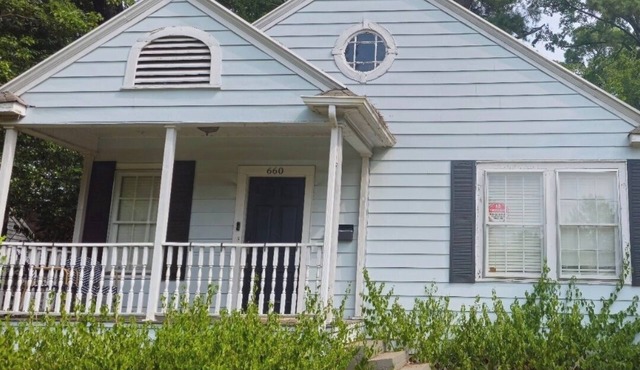 Charming 2-bedroom house near downtown shreveport and bossier city. in Shreveport