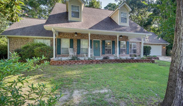 Charming Diamondhead Home w/Private Yard! in Diamondhead