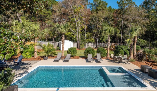 Charming Upscale Beach House - Master Suite