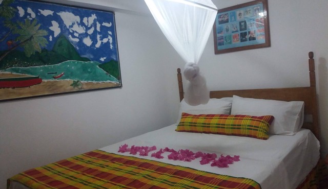 Cocoa Pod Studio in Soufrière