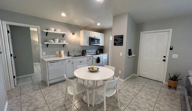 Cozy 2 BR/2 BA condo, screened porch in serene Rotonda West in Rotonda West