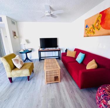 Cozy 2BR Villa Steps to Beach w pool Unit 8 in Cocoa Beach