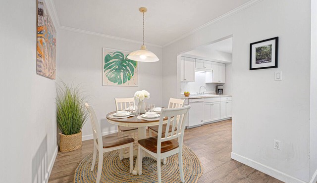 Cozy Shipyard Retreat| 2BR, Patio, Beach Parking & Golf Course Views
