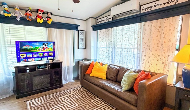 Disney Cozy 2-bedroom cottage near parks