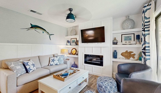 Edisto condo with close proximity to beach & restaurants