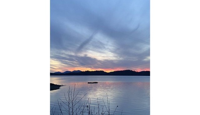 Experience Sitka's charm in your cozy 1-bedroom retreat overlooking the bay in Sitka