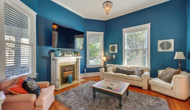 Explore Jackson! Historic Belhaven Home w/Porch in Jackson