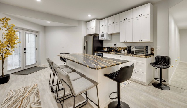 Explore The Springs! Family-Friendly Basement Unit in Colorado Springs