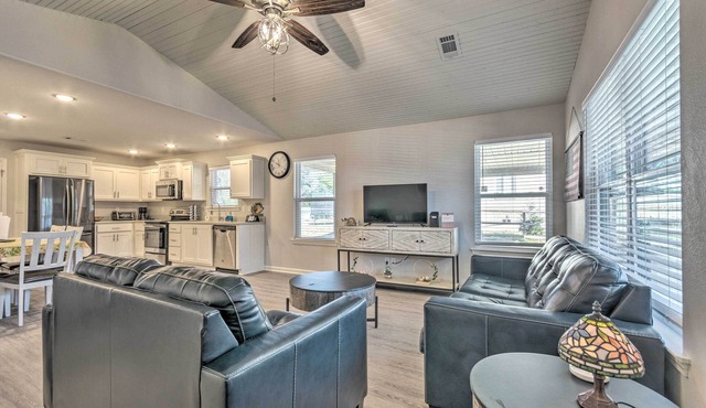 Family Home ~ 5 Mi to Downtown Little Rock!