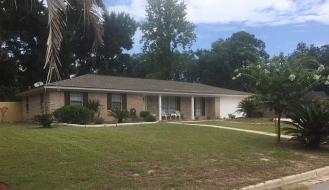 Family House Near Beach, River fishing, and Historic Savannah