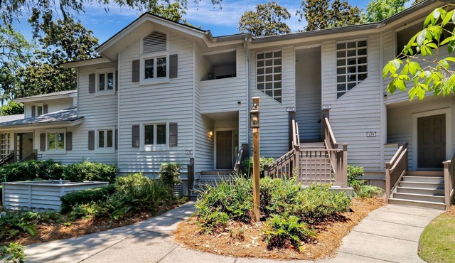 Golden Getaway for Golfers, Tennis Players, Bikers, Birders & Beach Bums on HHI