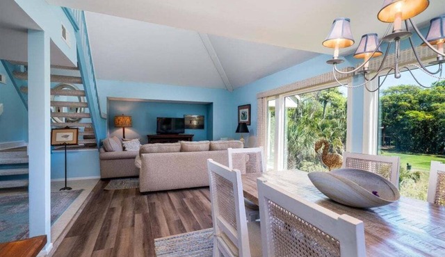 Great 2 Bedroom Spinnaker w/Golf/Lagoon Views! Amenity access included! Screened Porch!