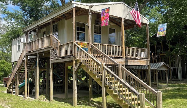 Great Escape Cabin on the Bouge Chitto River