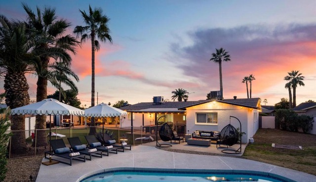 Group-Friendly 5BR Pool Home Old Town in Scottsdale