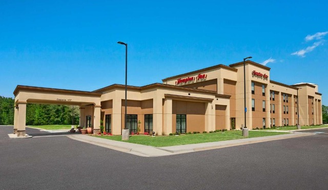 Hampton Inn Magnolia