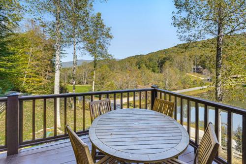 Hayesville Cabin w/Game Room & Mtn Views! in Hayesville