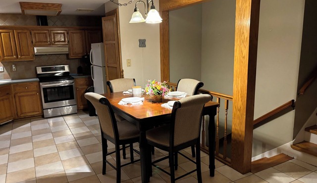 Heart of Joplin favorite spot. Highly rated vacation home . Perfectly located in Joplin