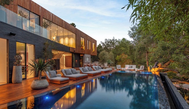 Hutton Canyon - Scandinavian Retreat in BH w/Infinity Pool & Canyon Views