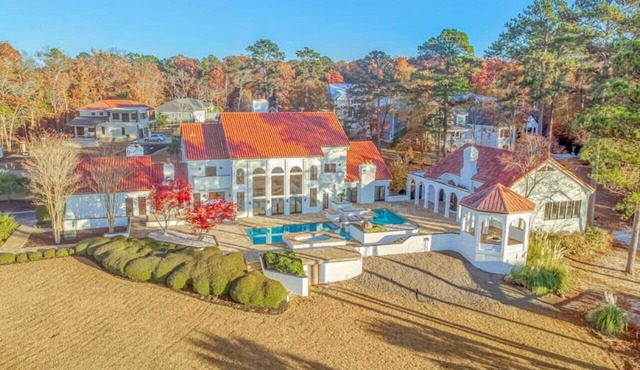 Lake Murray Manor Estate