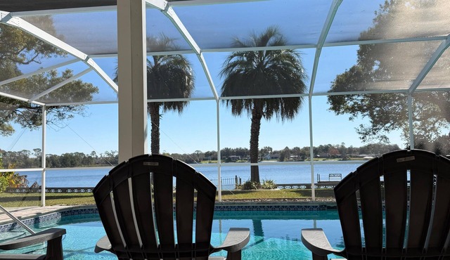 Lakefront home with heated pool minutes from Legoland in Winter Haven