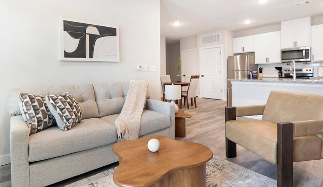 Landing | Beautiful 1BD, Gym