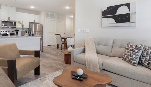 Landing | Chic 1BD, Gym