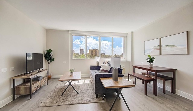 Landing | Chic 2BD, Clubhouse, Yoga Studio in St. Petersburg