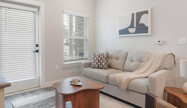 Landing | Incredible 1BD, Gym