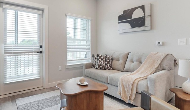 Landing | Modern 1BD, Gym