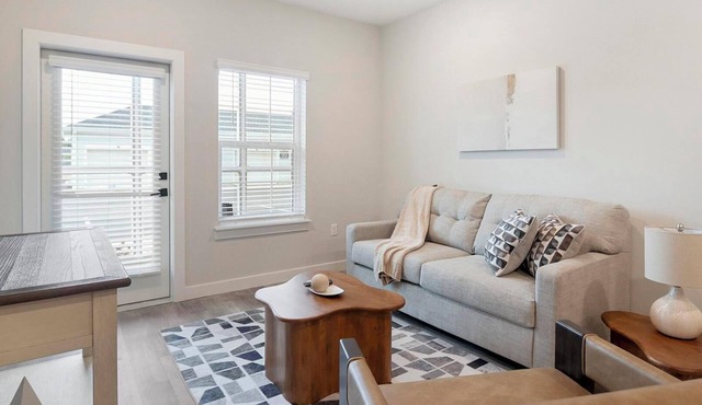 Landing | Spectacular 1BD, Gym
