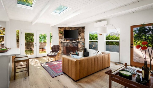 Laurel Canyon Hideaway w/Sauna