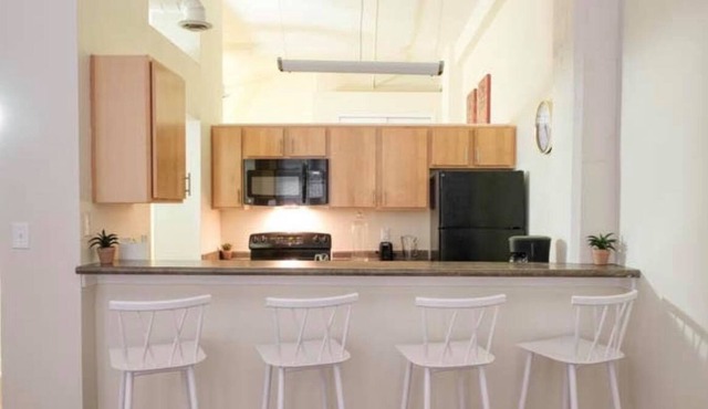 LOCATION: 2br 2ba Condo in Heart of Downtown Indy in Indianapolis
