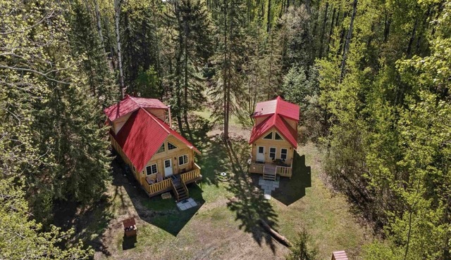*Low Season Pricing!* Cozy Cabin Retreat - Reconnect with Nature in Comfort! in Onoway