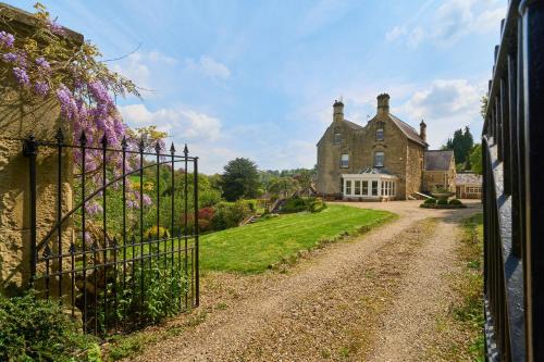 Luxury Big House Berkeley House near Bath in Bath