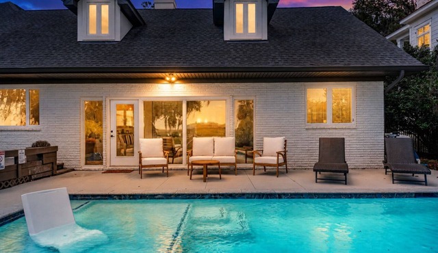 Luxury Coastal Retreat | Waterfront Pool & Dock