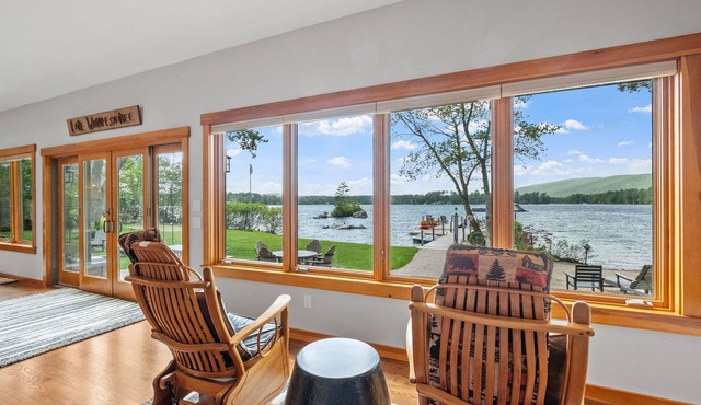 Luxury Lakefront w/Hot Tub, Beach, Mountain Views! in Moultonborough