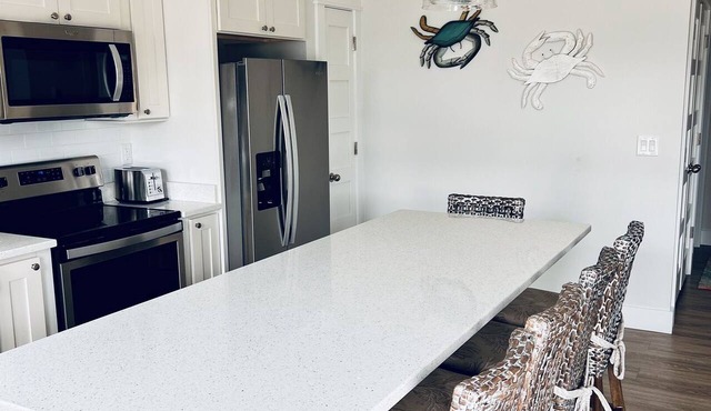 Luxury Oceanside Corolla Condo, Pool, No Stairs