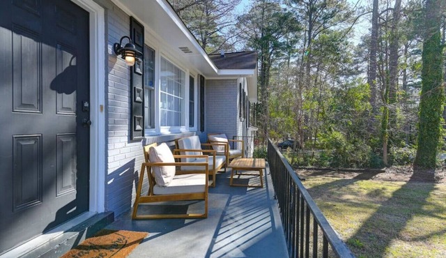 Main Home + Guest Suite - Mins to USC + Ft Jackson