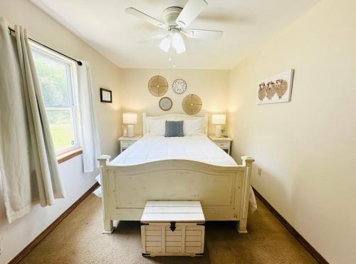 Milk Hand House. Peaceful 1 bedroom cabin