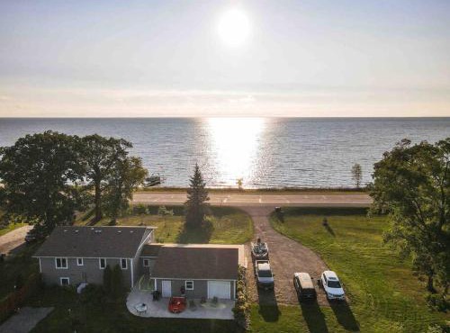 Modern Home on Mille Lacs Lake! Amazing yard and game-room! in Garrison