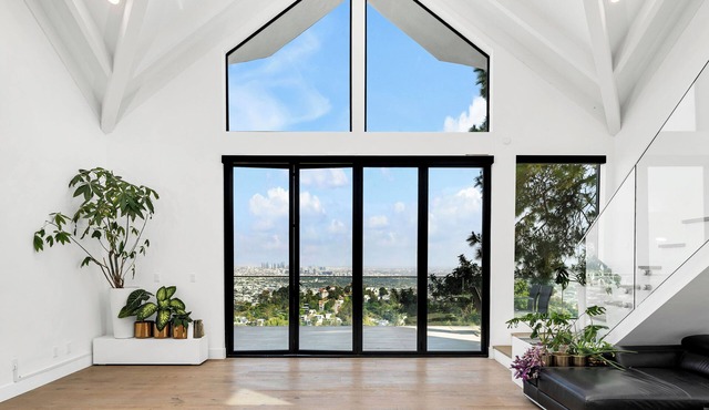 Modern Luxury in Peaceful Hollywood Hills with Epic City Views