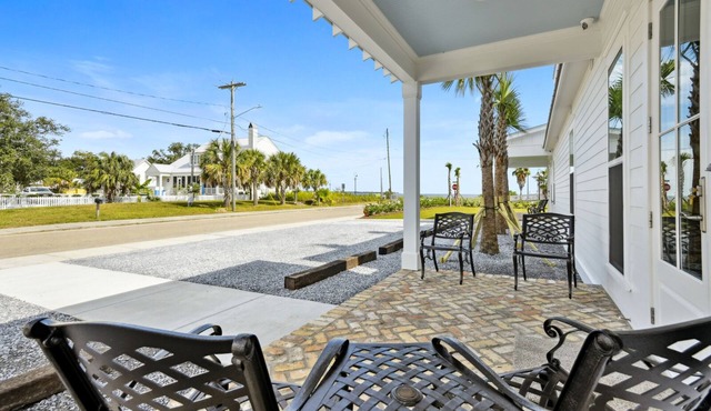 New 2 Bedroom Beach Rental in downtown Bay St Louis