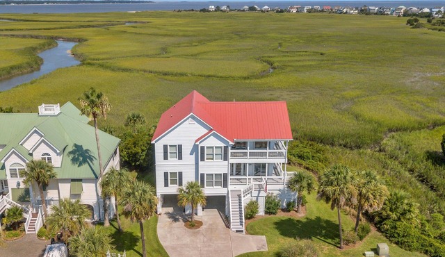 New Rental with Expansive Marsh and Water Views-Golf Cart Included